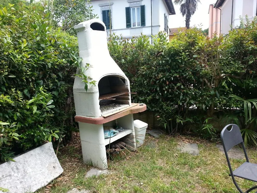 A Due Passi Dal Centro Rooms For Rent Pisa Bed & Breakfast
